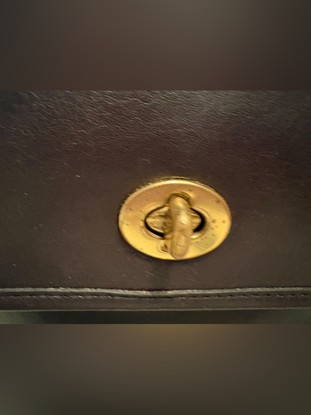 Coach Vintage Court 9870 Top Handle - Picture 3 of 16
